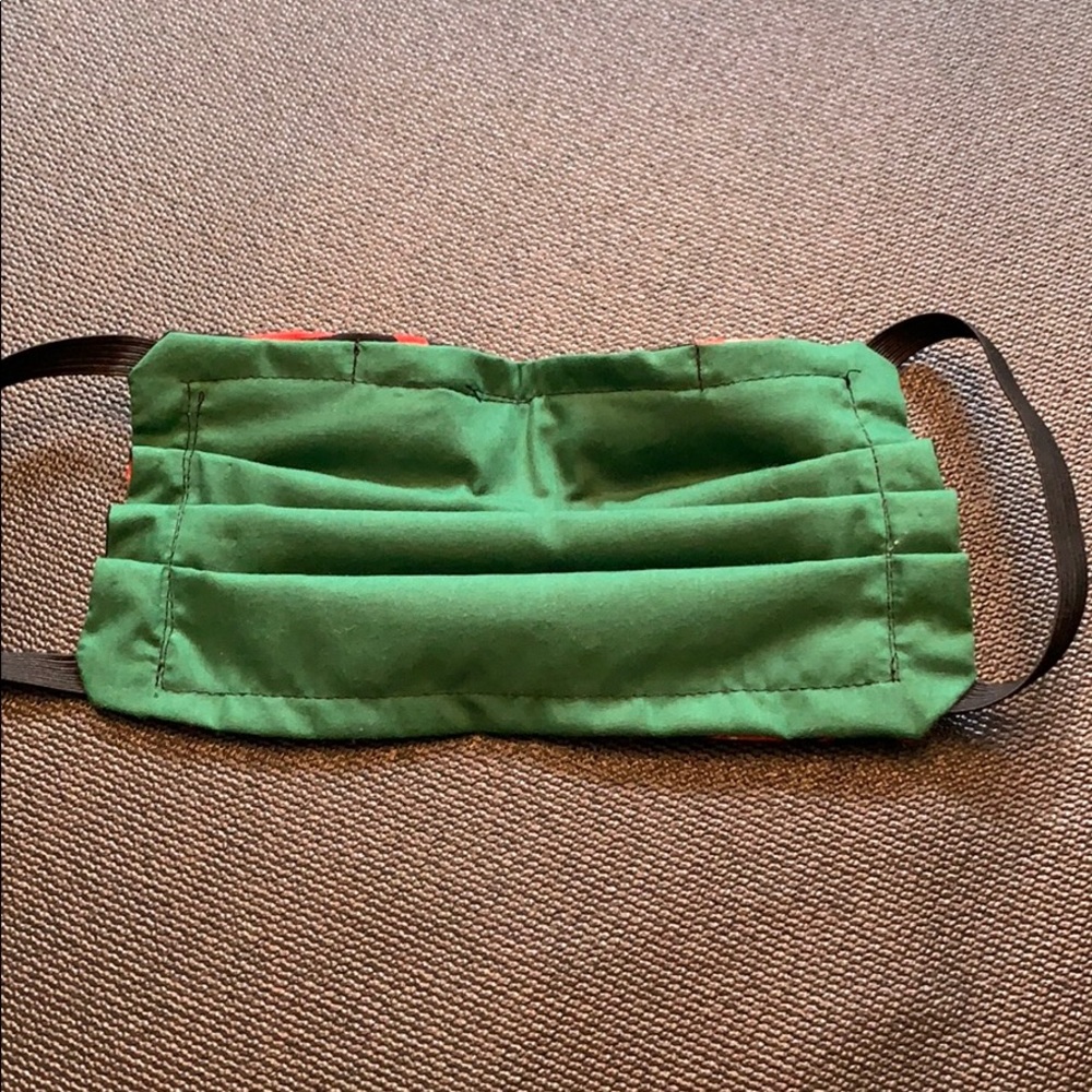 Face Mask with Nose Clip. Made to order. - Picture 2 of 3